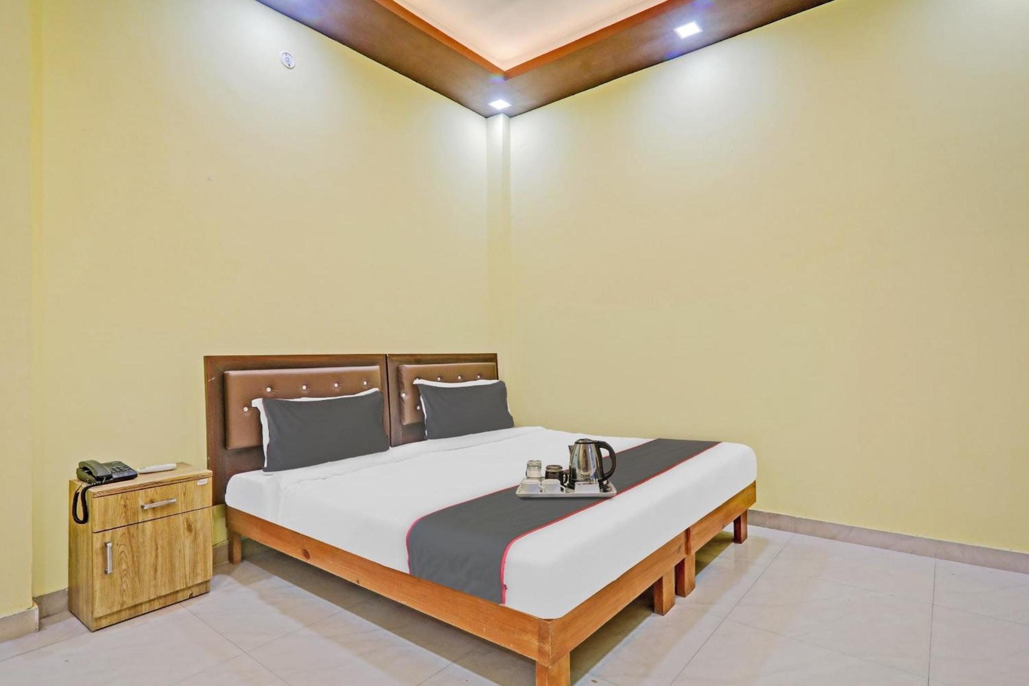 Capital O Phenix Elite Near Phoenix United Lucknow Esterno foto
