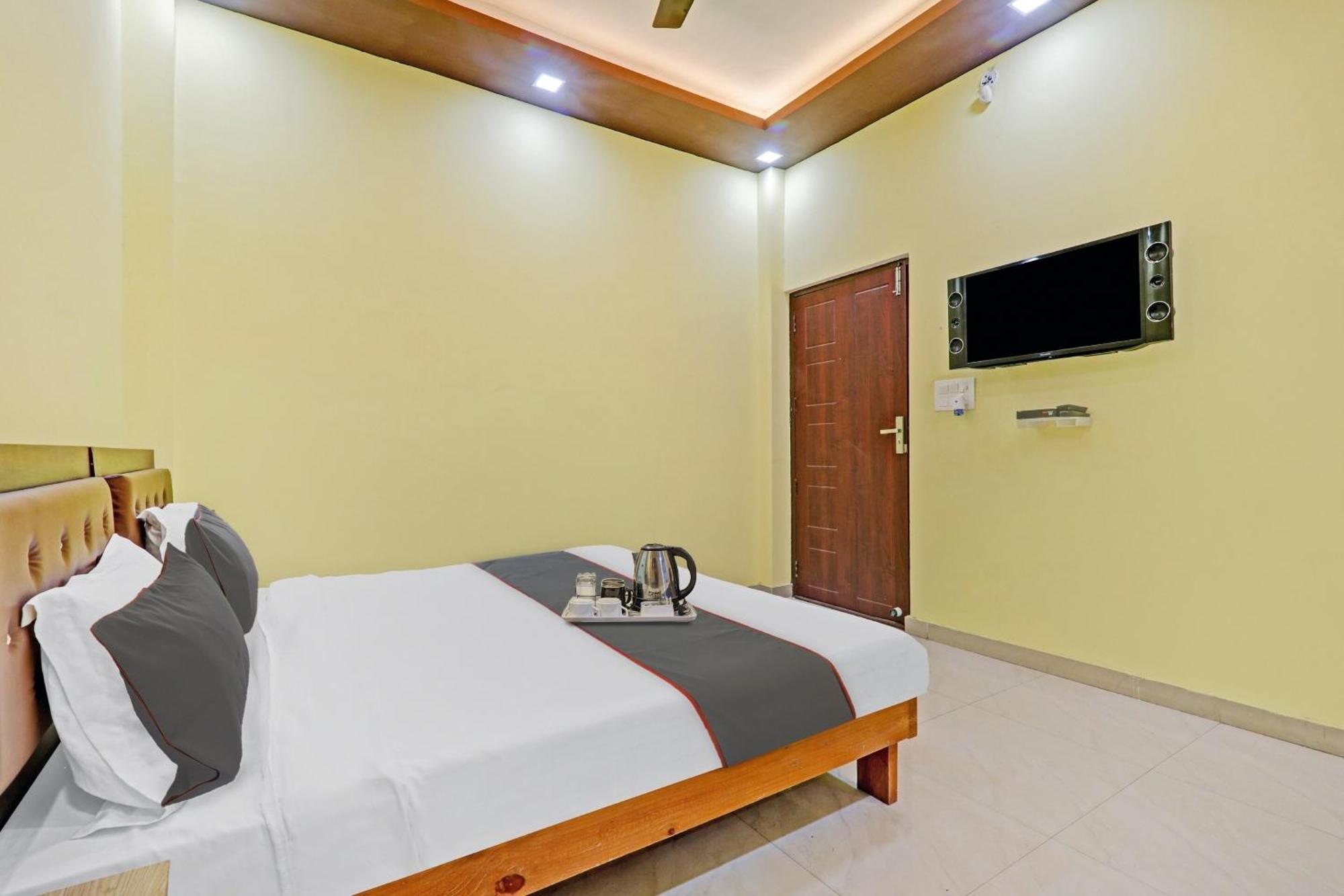 Capital O Phenix Elite Near Phoenix United Lucknow Esterno foto