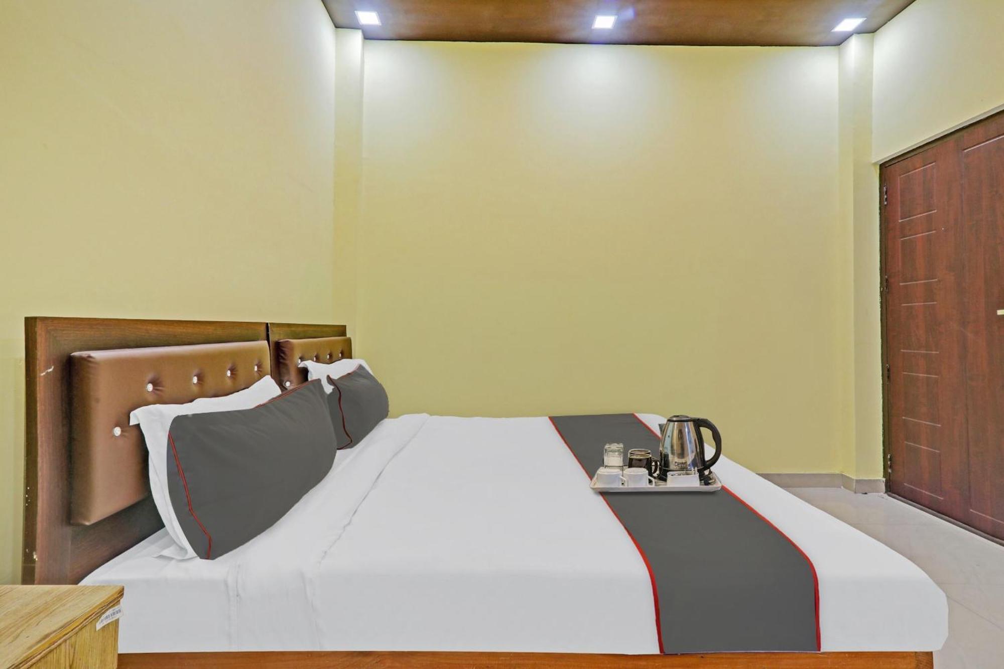 Capital O Phenix Elite Near Phoenix United Lucknow Esterno foto